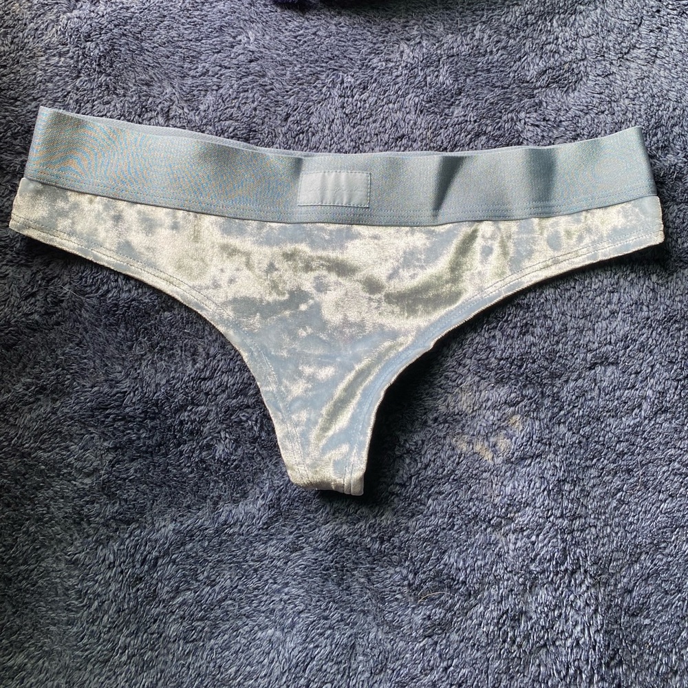 PINK VS velvet thong
